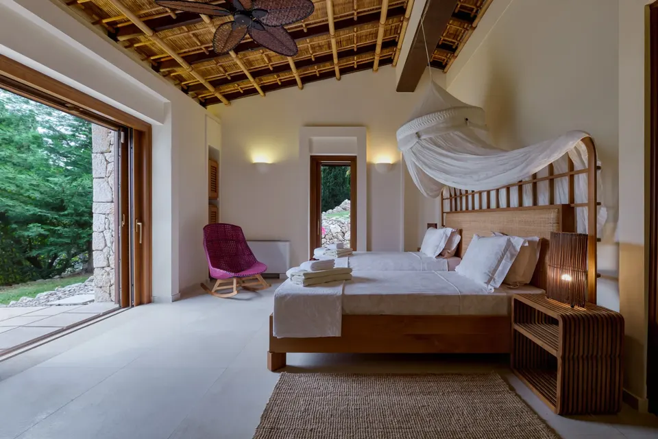 The bedroom of Shiva 1